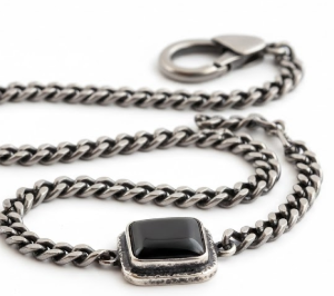 Vintage Silver Curb Chain met Onyx-Style Hanger